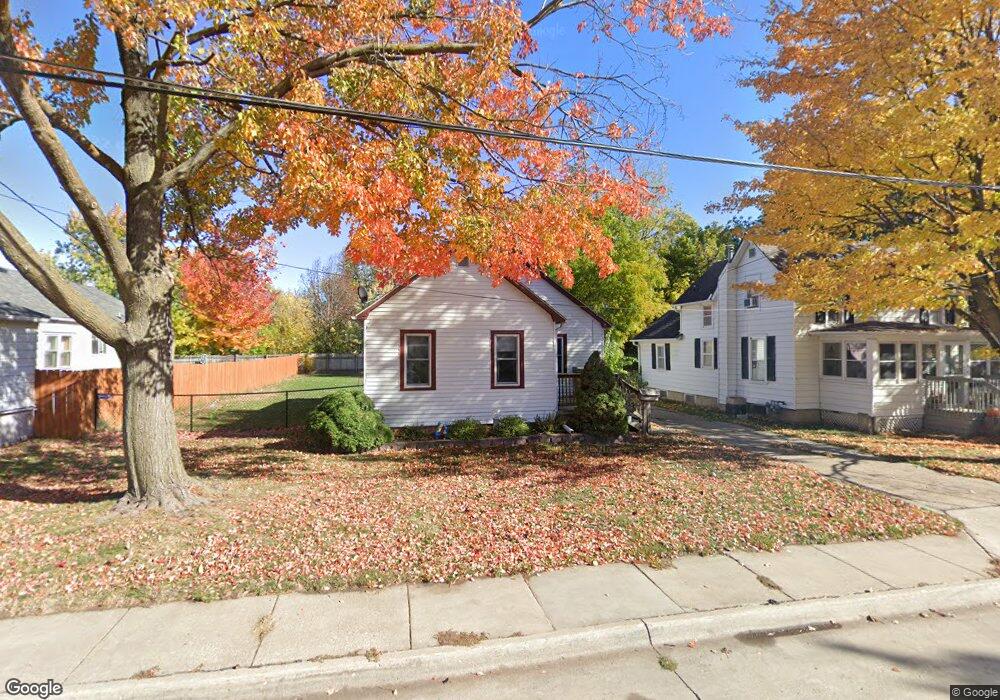 710 E 8th St N, Newton, IA 50208 - photo 1