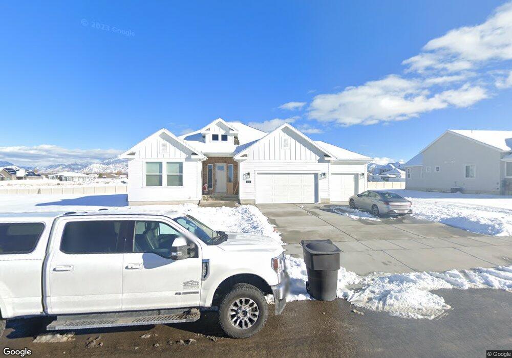2116 N Snowy Crane Dr, Clearfield, UT 84015 - photo 1