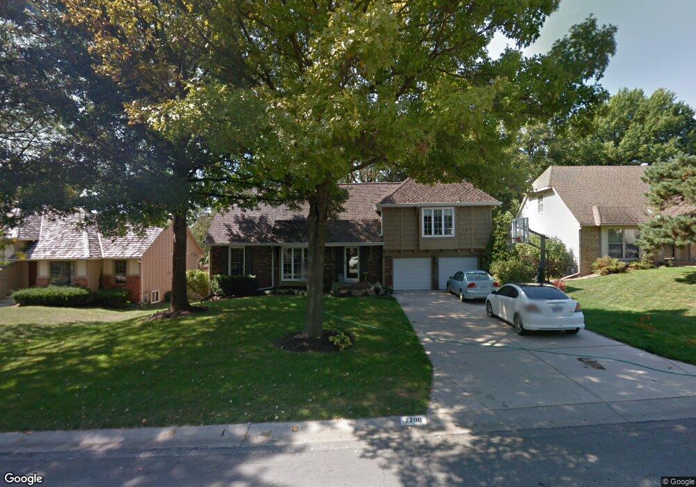 7700 Haskins St, Shawnee, KS 66216 - photo 1