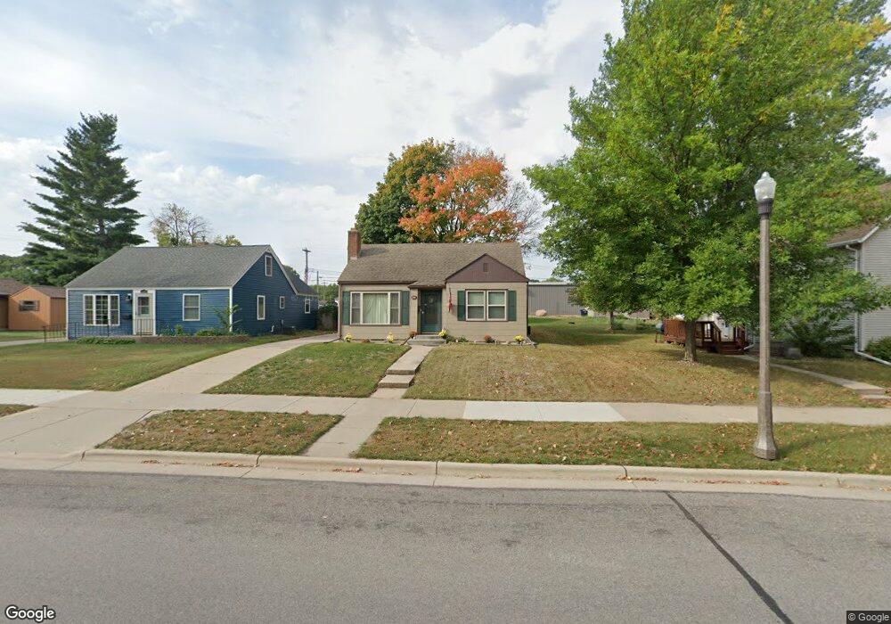 1211 N Minnesota St, New Ulm, MN 56073 - photo 1