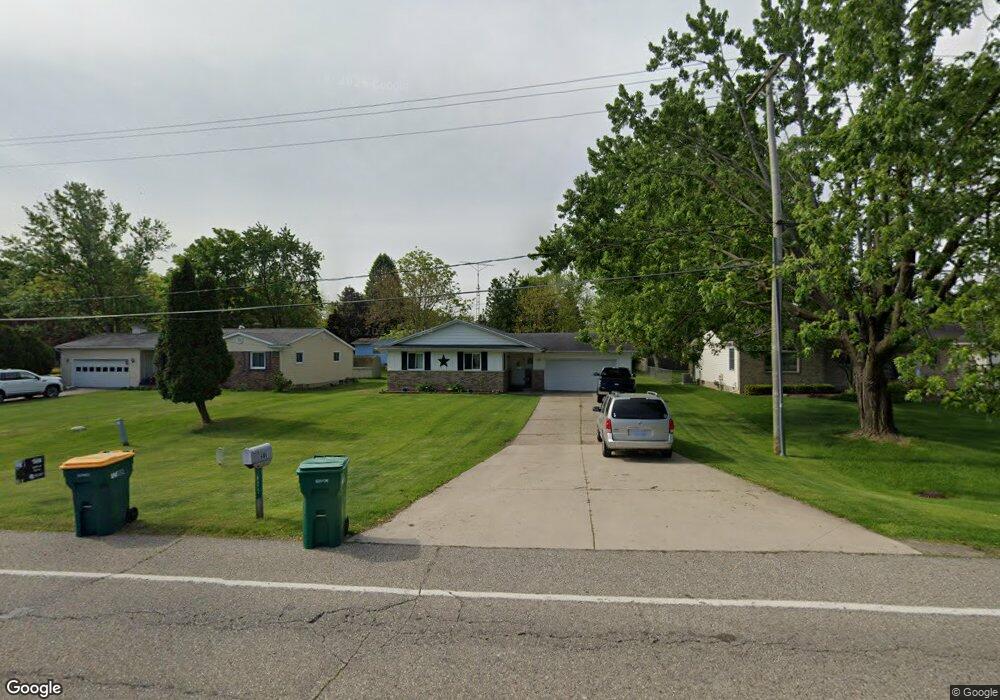 605 W Pierson Rd, Flushing, MI 48433 - photo 1