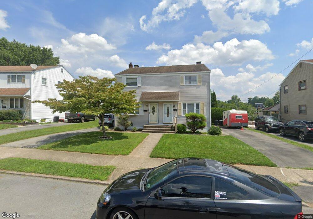 1333 Crestwood Rd, Bethlehem, PA 18018 - photo 1