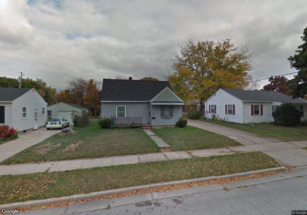 1818 S Sanders St, Appleton, WI 54915 - photo 1