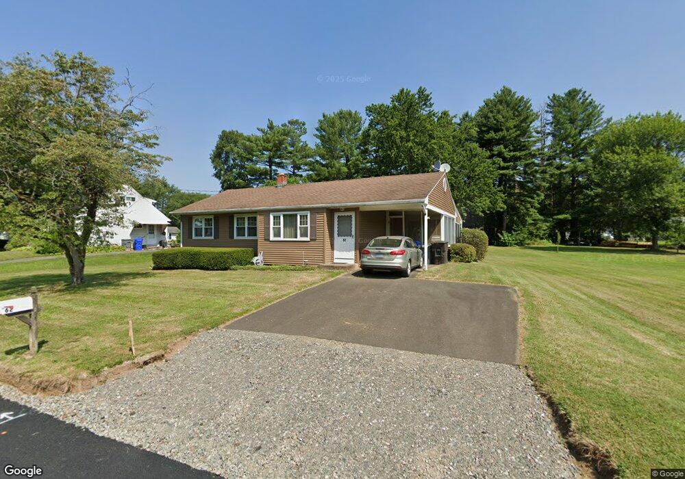 62 Yale Dr, Enfield, CT 06082 - photo 1