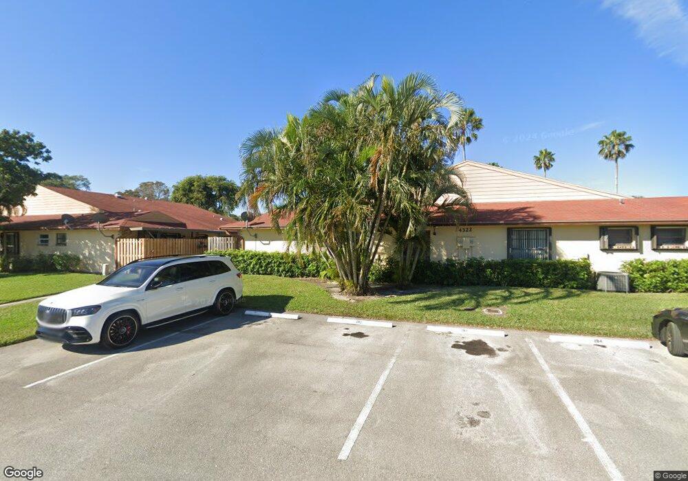 4322 Woodstock D Dr unit D, West Palm Beach, FL 33409 - photo 1