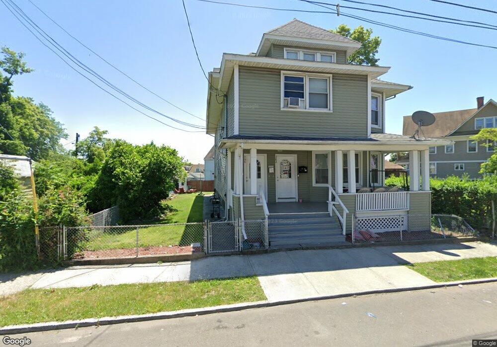 302 Huntington Rd unit 304, Bridgeport, CT 06608 - photo 1