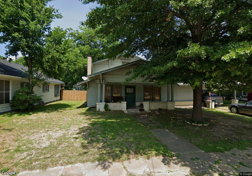 702 N Sherman St, Ennis, TX 75119 - photo 1
