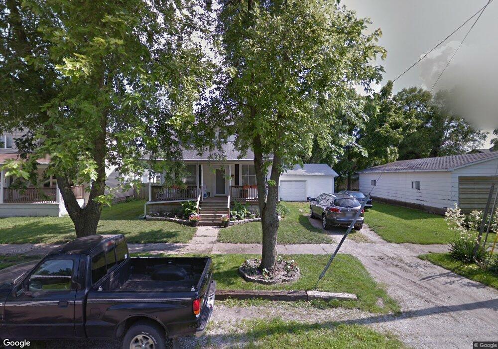 1109 Piatt Ave, Mattoon, IL 61938 - photo 1