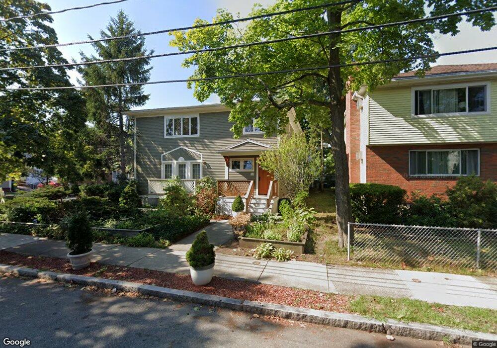 33 Phillips St unit 1, Watertown, MA 02472 - photo 1