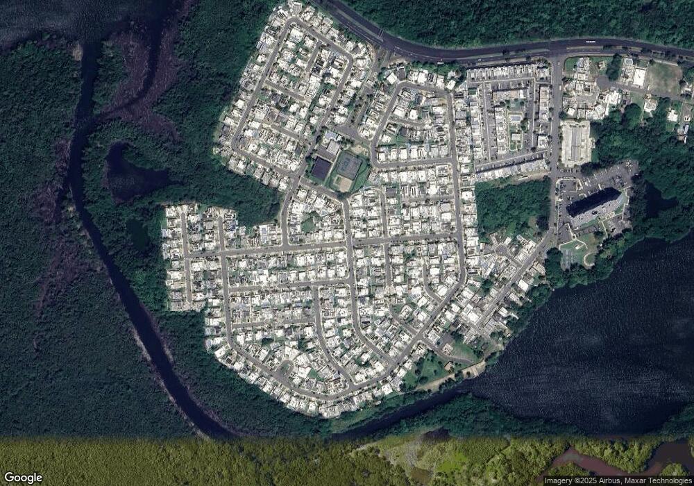 8009 Via Del Palmar, Toa Baja, PR 00949 - photo 1