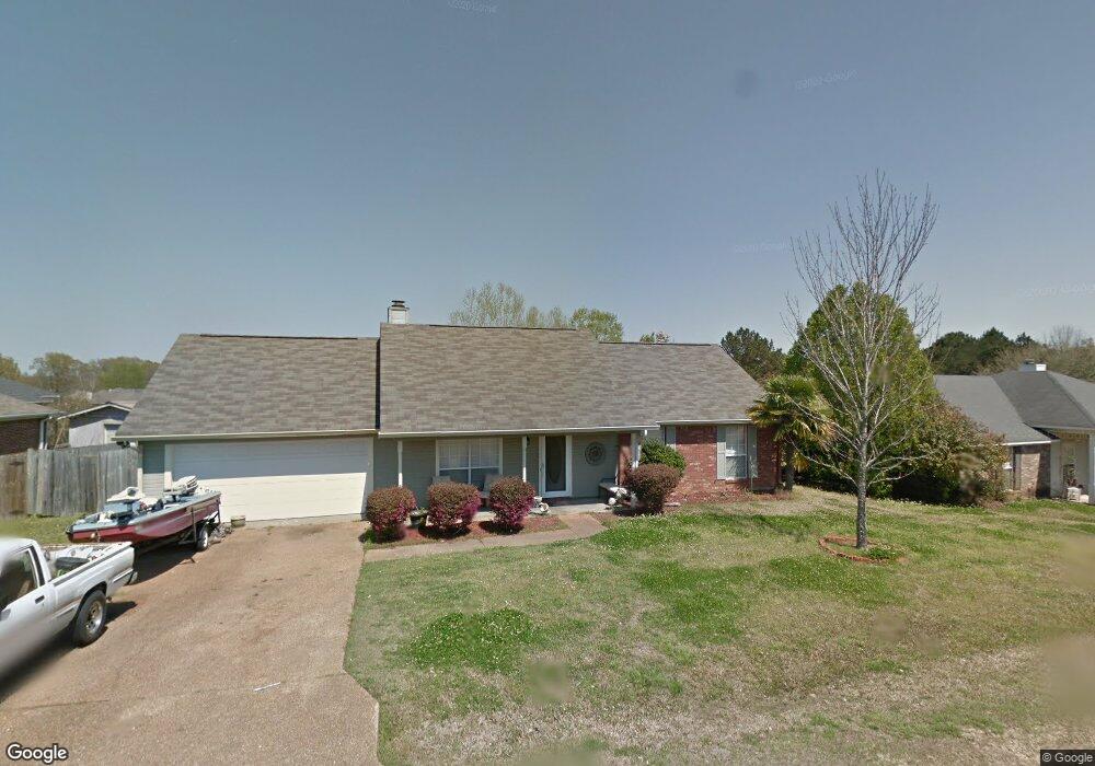 4034 Glenn Oak Dr, Byram, MS 39272 - photo 1