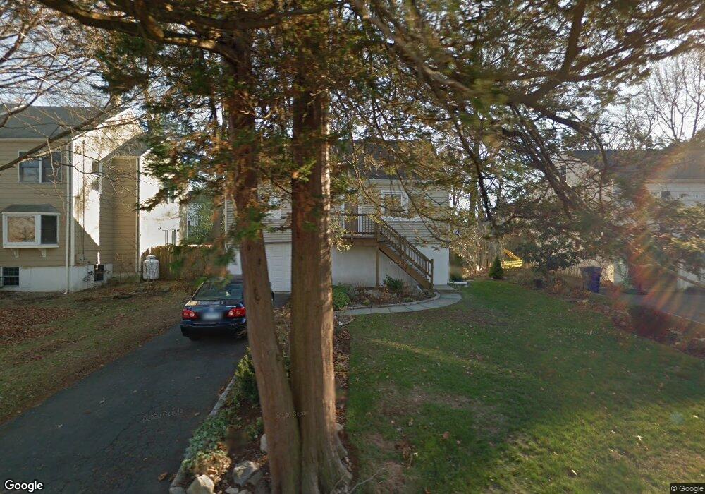 12 Wildmere Ln, Norwalk, CT 06851 - photo 1