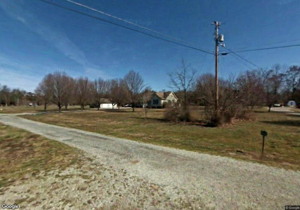 208 Cessna Ln, Shelbyville, TN 37160 - photo 1