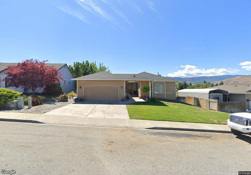 1762 Manhattan Dr, East Wenatchee, WA 98802 - photo 1