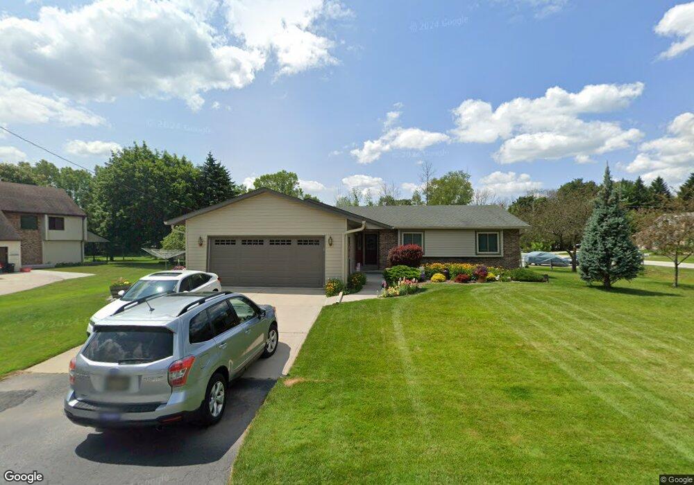 116 Carrie Ln, Manitowoc, WI 54220 - photo 1