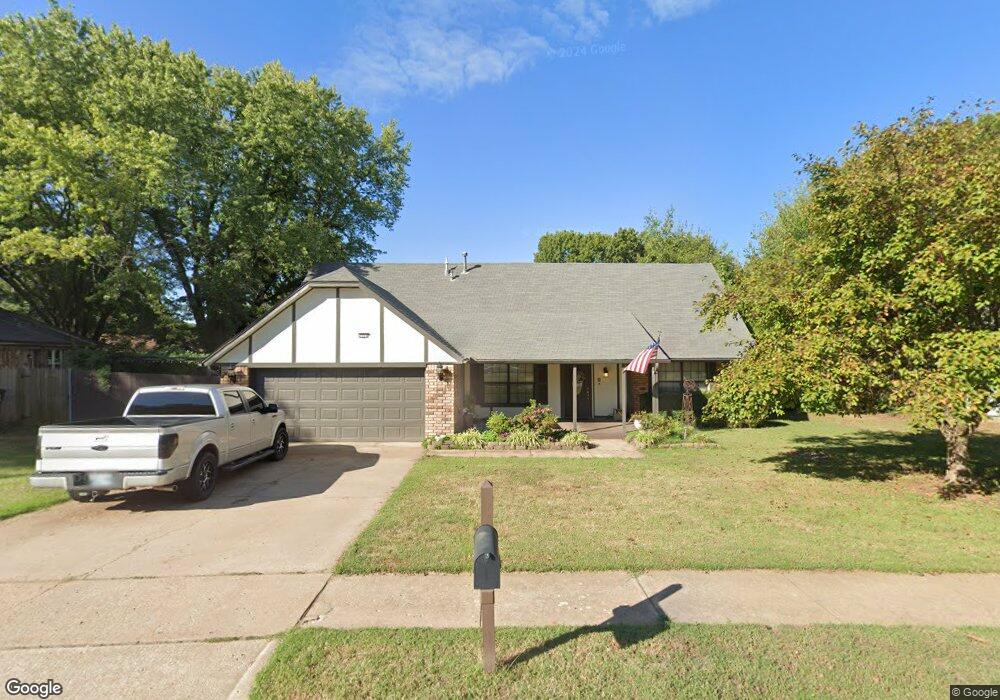 7504 S Juniper Ave, Broken Arrow, OK 74011 - photo 1