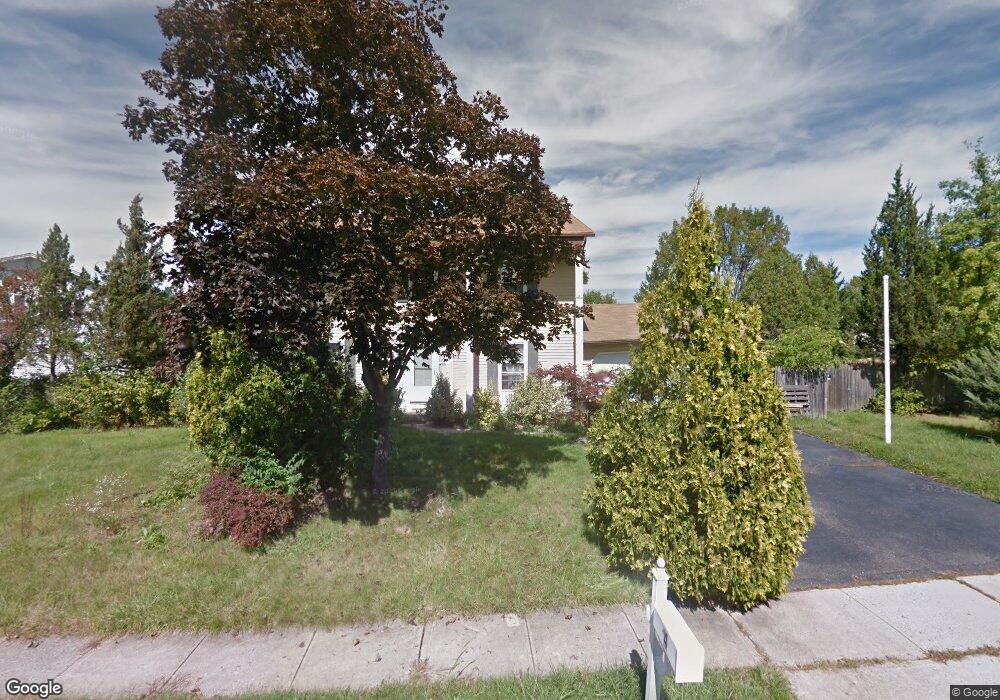 4 Junction Pond Ln, Monmouth Junction, NJ 08852 - photo 1