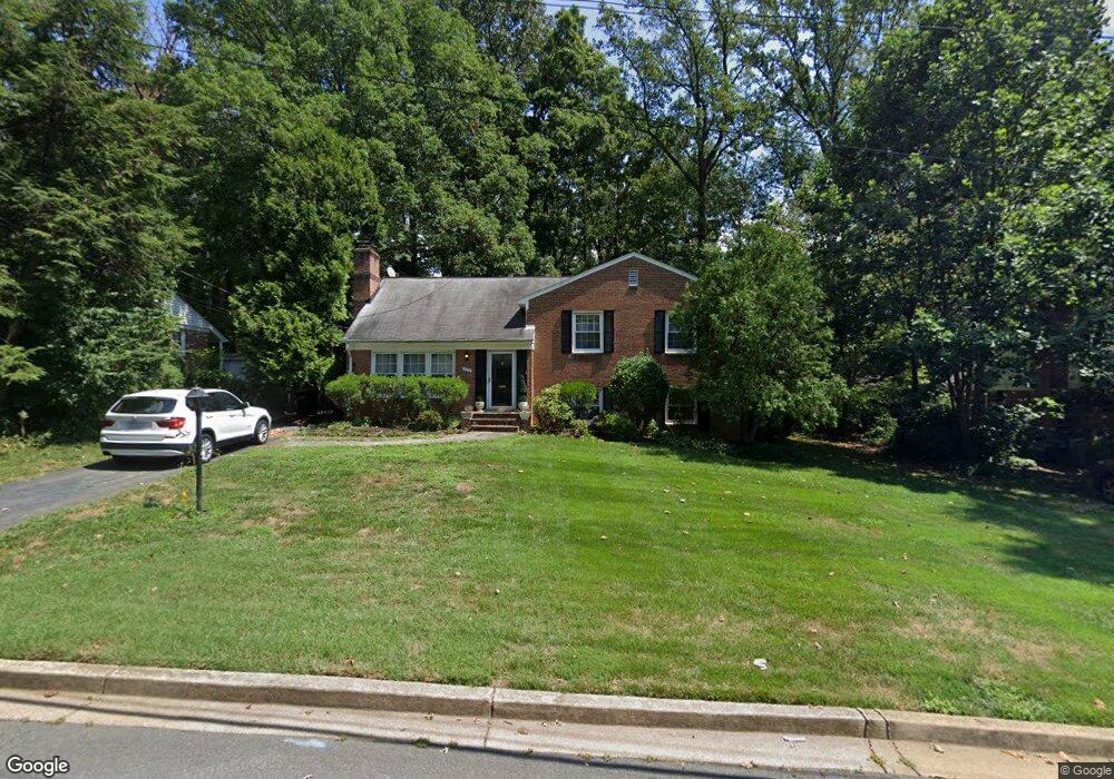 7308 Pinecastle Rd, Falls Church, VA 22043 - photo 1