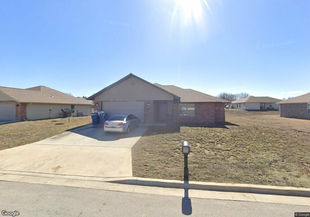 504 Nicholas Ln, Carl Junction, MO 64834 - photo 1