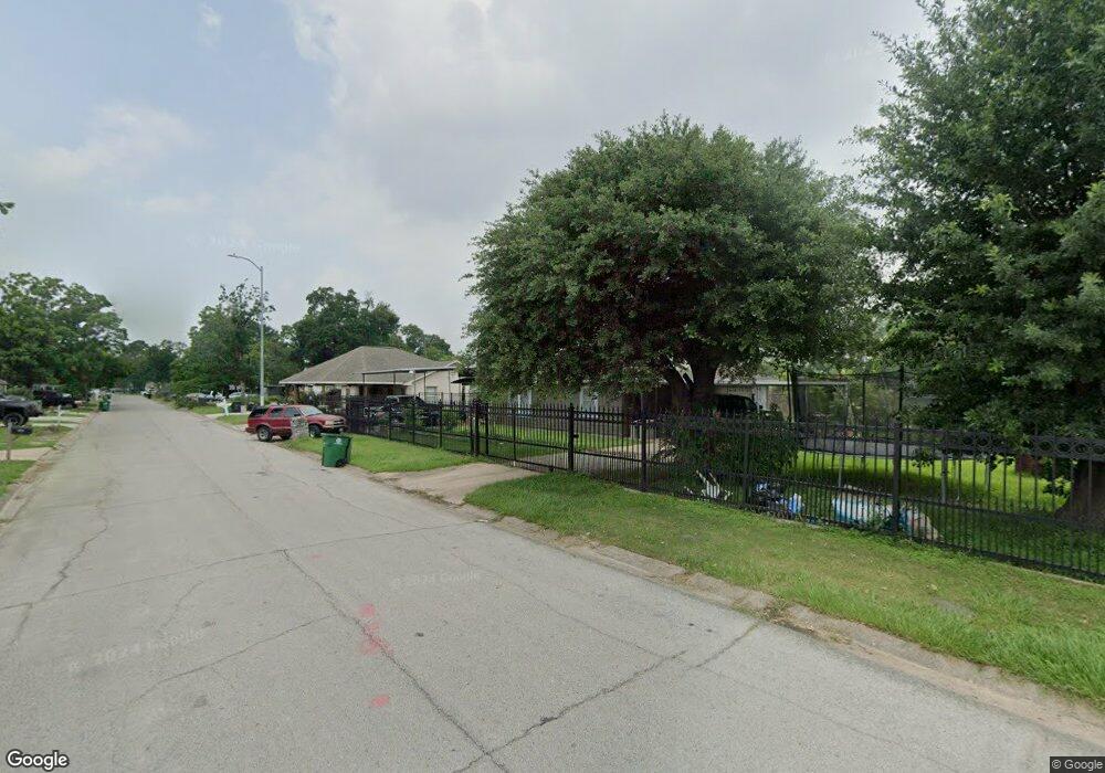 3031 Sagebrush Dr, Houston, TX 77093 - photo 1