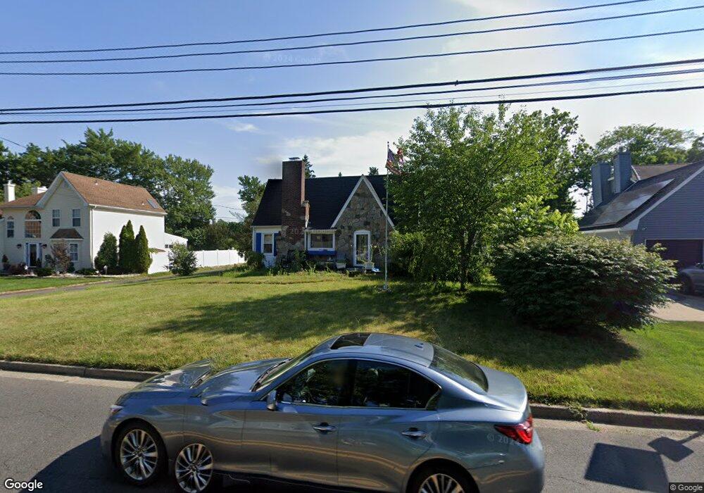 13 Middlesex Rd, Matawan, NJ 07747 - photo 1