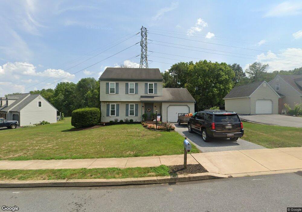 1552 S Jefferson Ct, Lancaster, PA 17602 - photo 1