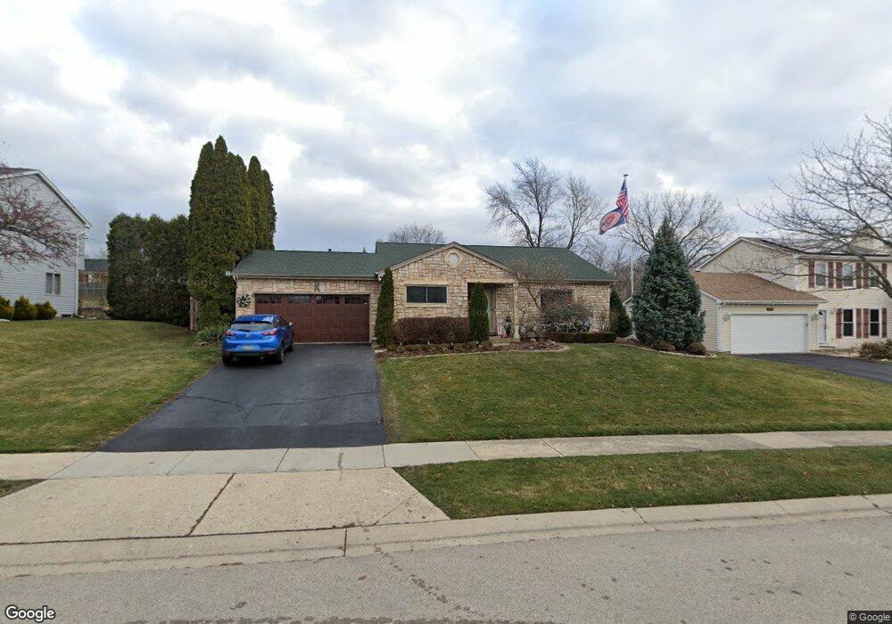 451 Candlewood Ct, Algonquin, IL 60102 - photo 1