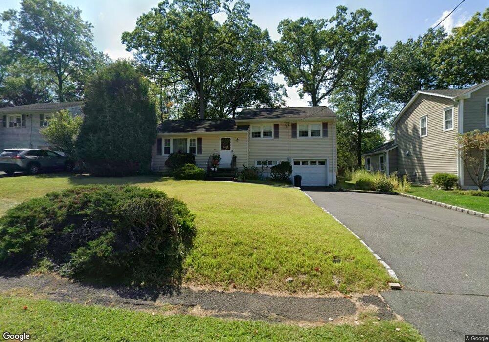 63 W Cedar St, Livingston, NJ 07039 - photo 1
