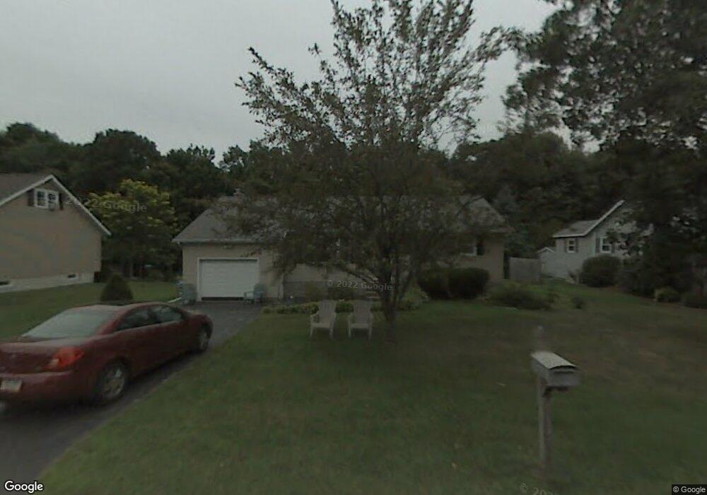 2 Red Coach Dr, Schenectady, NY 12302 - photo 1