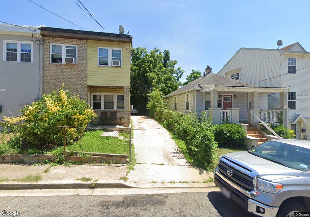 5515 Hunt Place NE, Washington, DC 20019 - photo 1