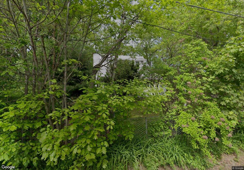 15 Sunset Rd, Gales Ferry, CT 06335 - photo 1