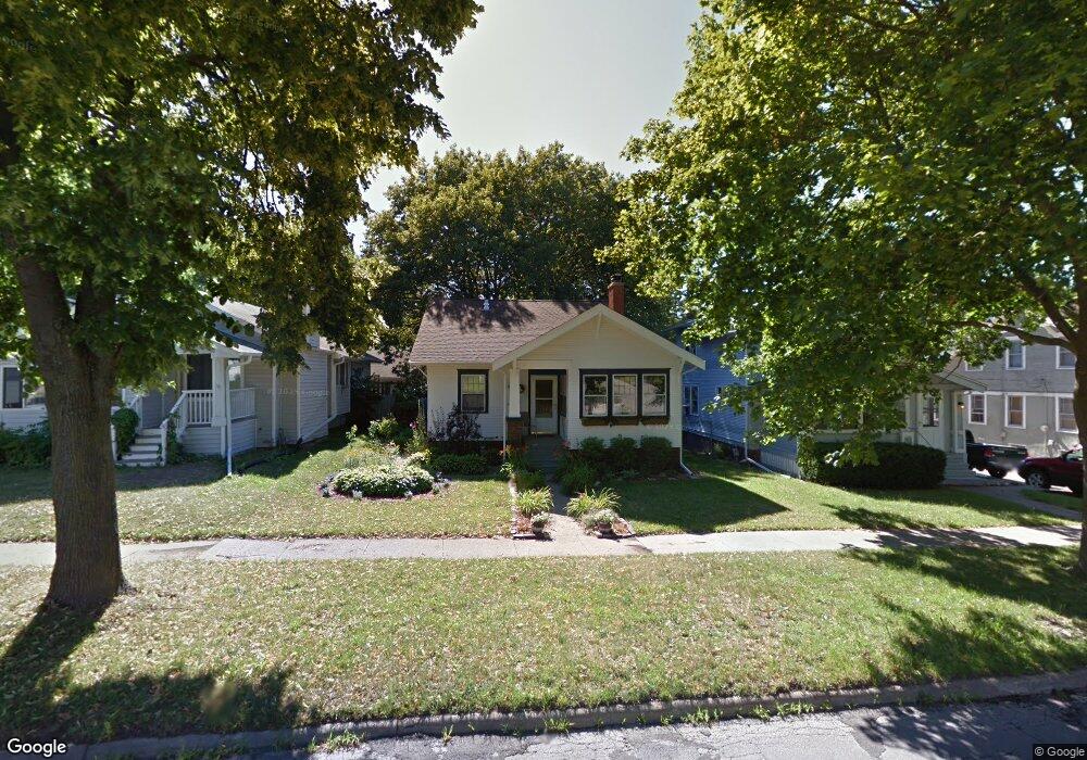 817 19th St SE, Cedar Rapids, IA 52403 - photo 1