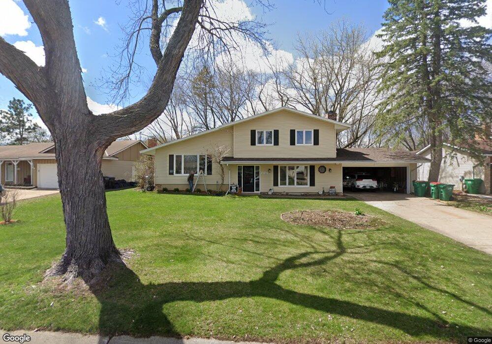 10122 Uplander St NW, Coon Rapids, MN 55433 - photo 1