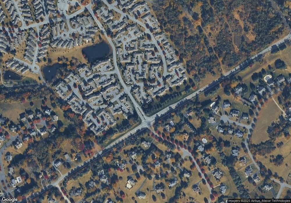 100 E Hunt Master Hollow unit 5, Glen Mills, PA 19342 - photo 1