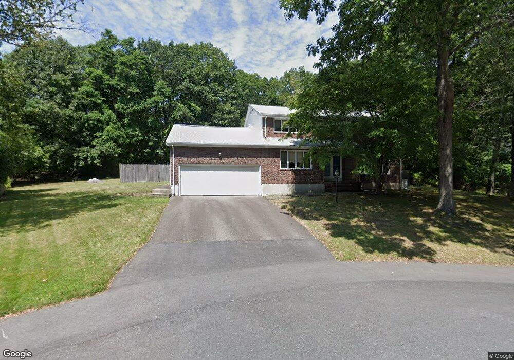 215 Pilgrim Rd, Braintree, MA 02184 - photo 1