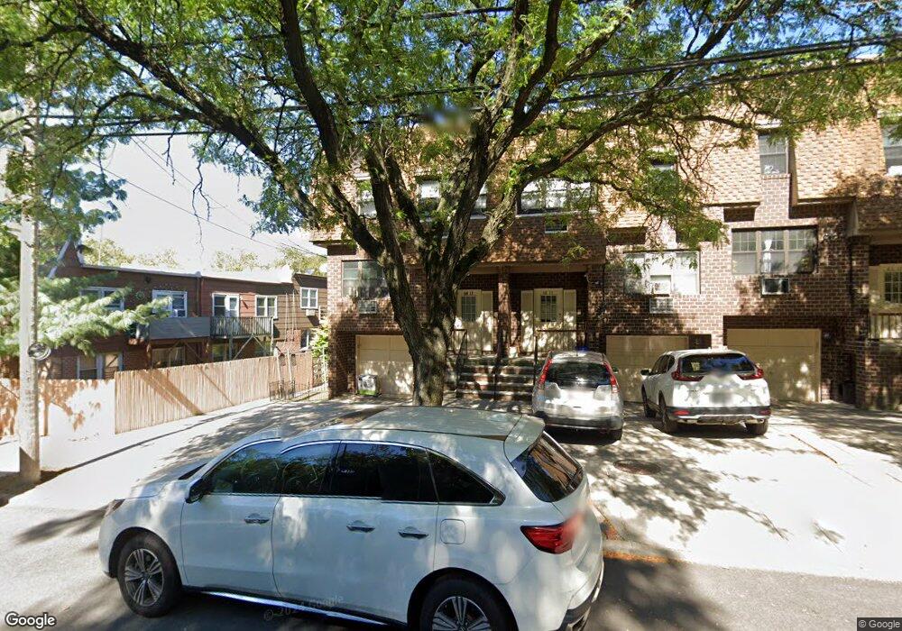 6811 Douglaston Pkwy, Little Neck, NY 11362 - photo 1