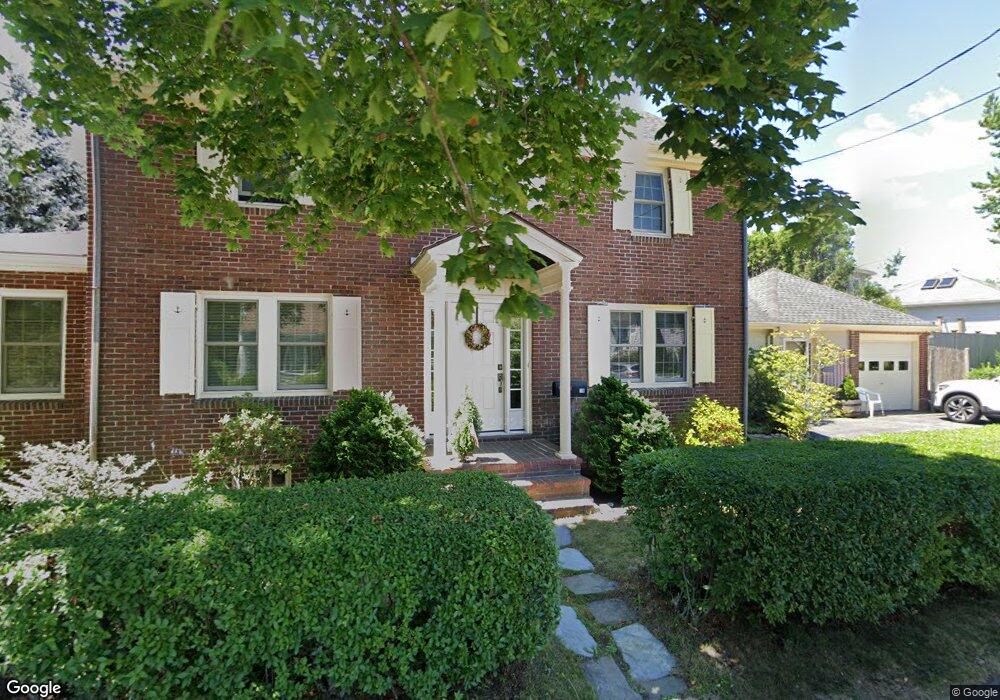 19 Hewitt St, Marblehead, MA 01945 - photo 1