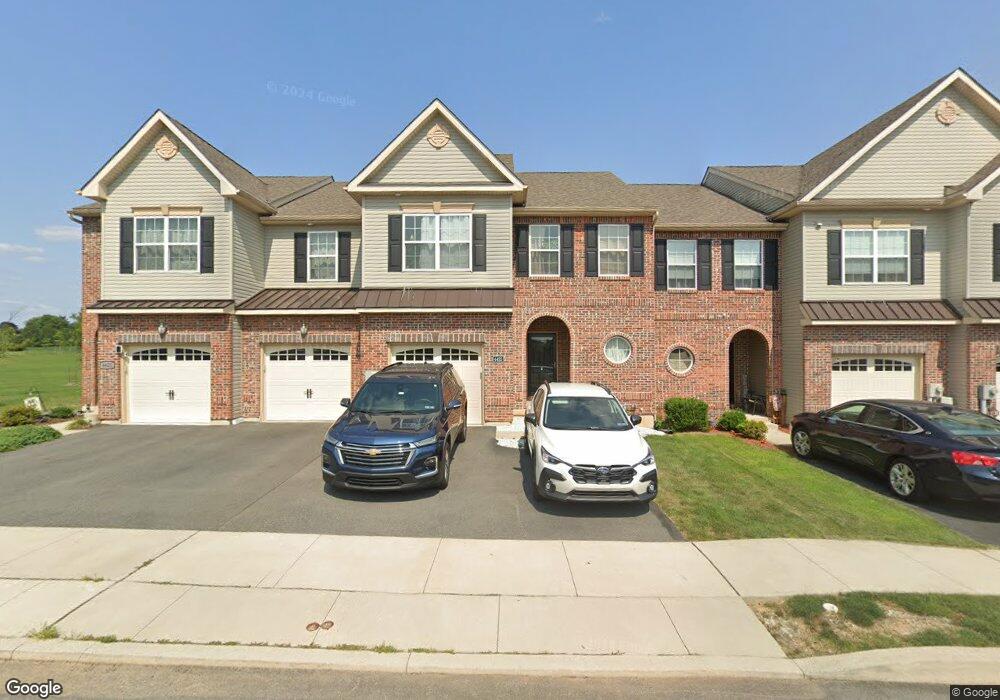 4425 Elmwood Dr, Nazareth, PA 18064 - photo 1