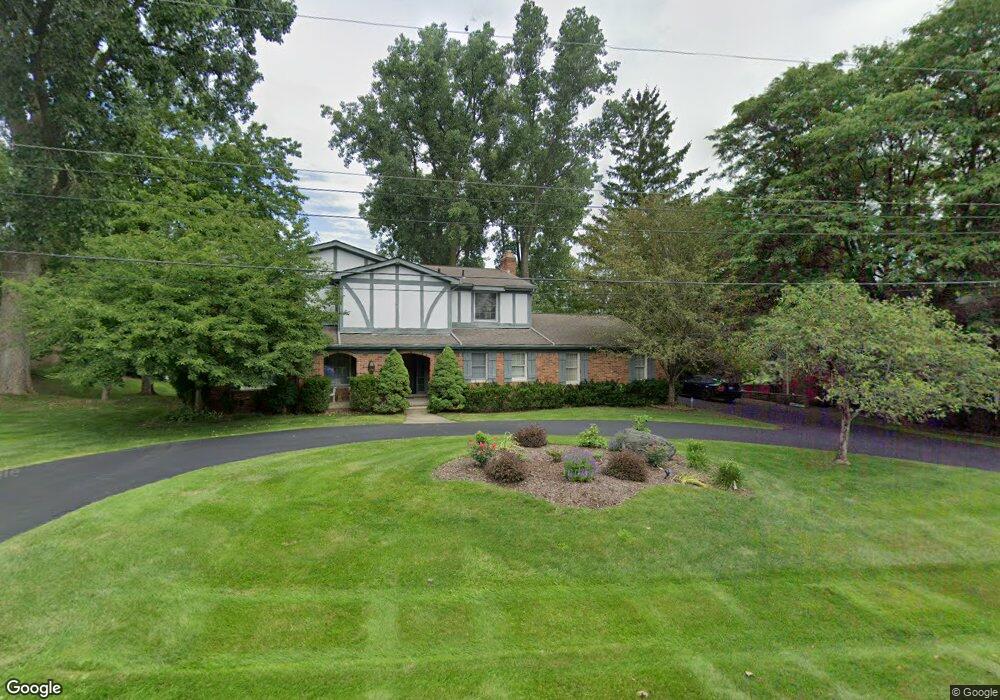 5960 Darb Lake Dr, West Bloomfield, MI 48324 - photo 1