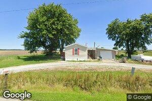 21698 Enslow Rd, Waggoner, IL 62572