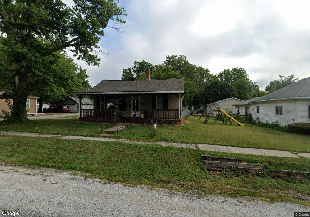 231 W Springfield St, Virginia, IL 62691 - photo 1