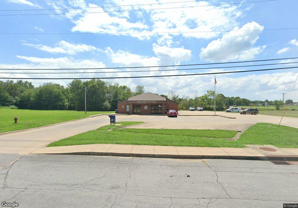 899 W Main St, Gentry, AR 72734 - photo 1