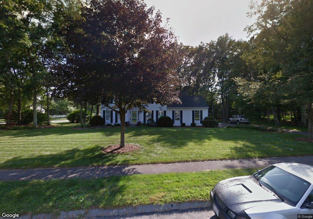 5 Mill River Cir, Franklin, MA 02038 - photo 1