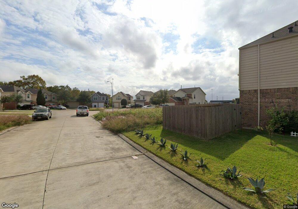 11234 Valley Kings Dr, Houston, TX 77089 - photo 1