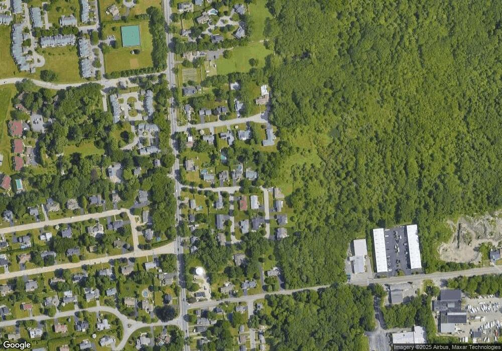 8 Deer Run Rd, Bristol, RI 02809 - photo 1