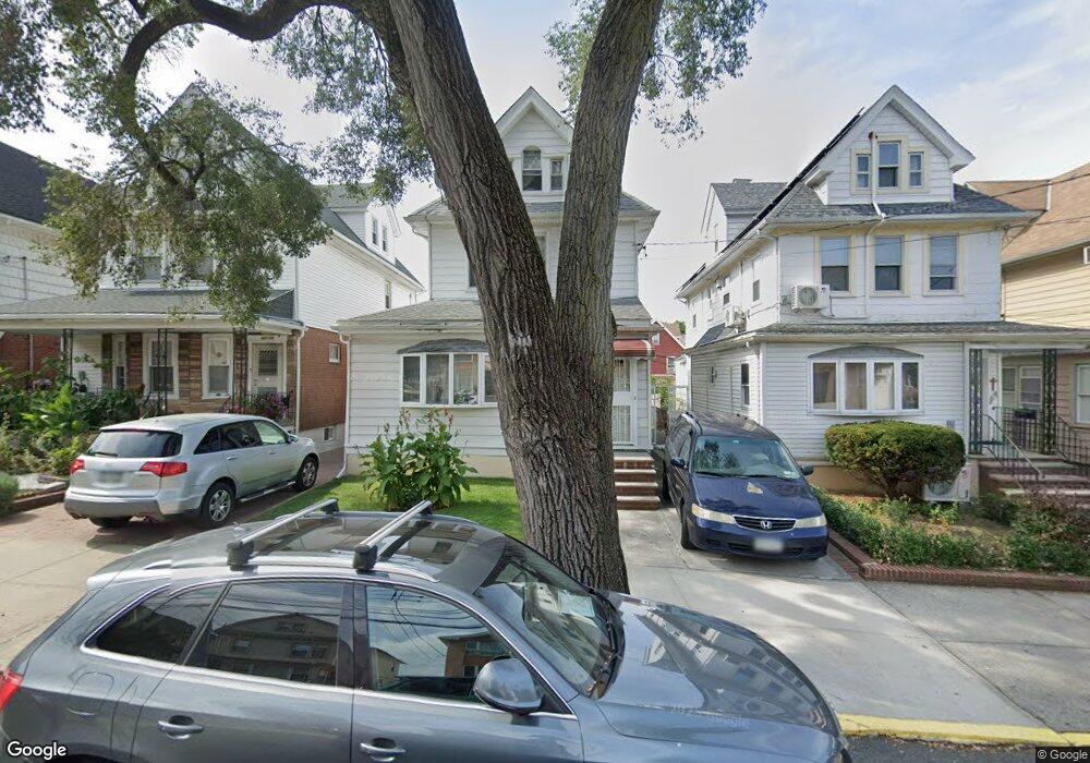 4314 163rd St, Flushing, NY 11358 - photo 1