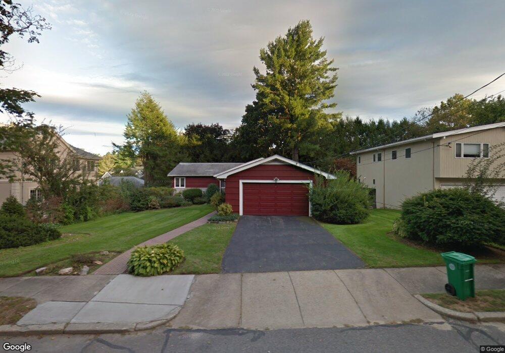 86 Dorcar Rd unit 86, Newton Center, MA 02459 - photo 1