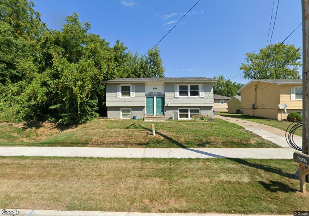 2712 O Ave NW, Cedar Rapids, IA 52405 - photo 1