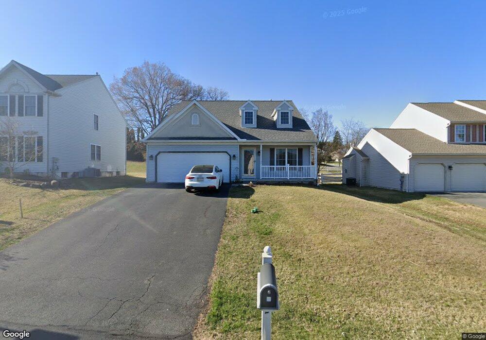 2 Laurel Woods Dr, Reading, PA 19607 - photo 1