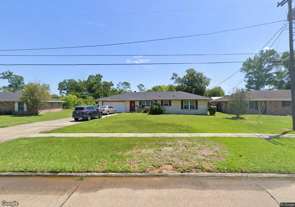 571 Jefferson Dr, Lake Charles, LA 70605 - photo 1